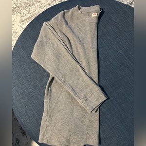 Men’s Levi’s long sleeve shirt